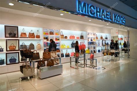 Magasins Michael Kors aux États.